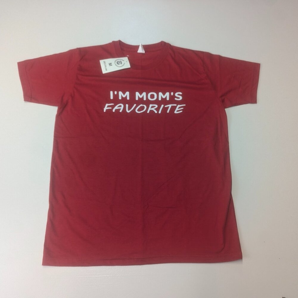 NWT Decrum Size Medium Red "I'm Mom's Favorite" Tee